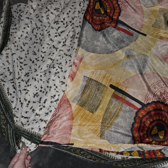 Multi-pattern Vintage Wrap - Picture 2 of 5